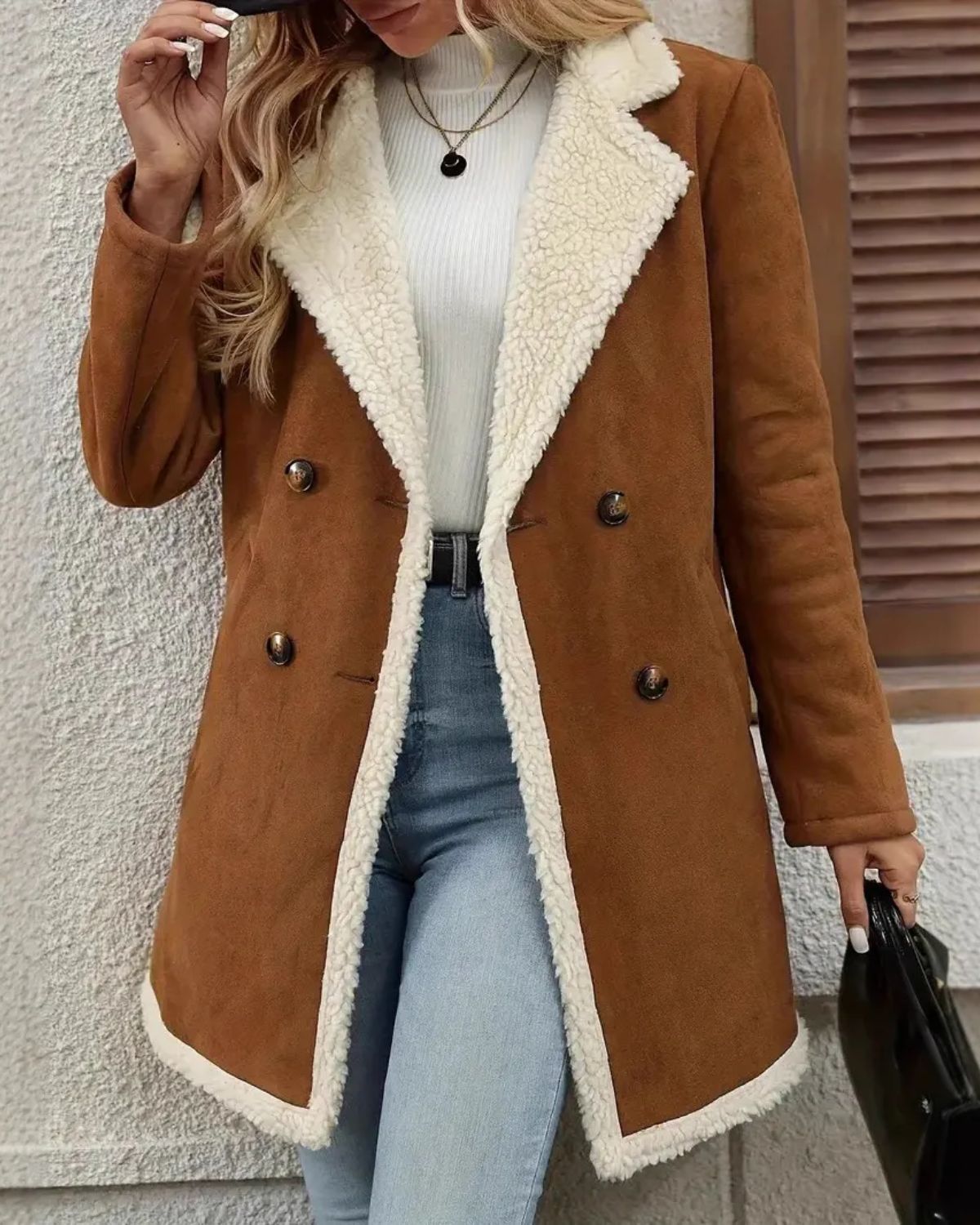Elara – Warm Suede-Texture Coat